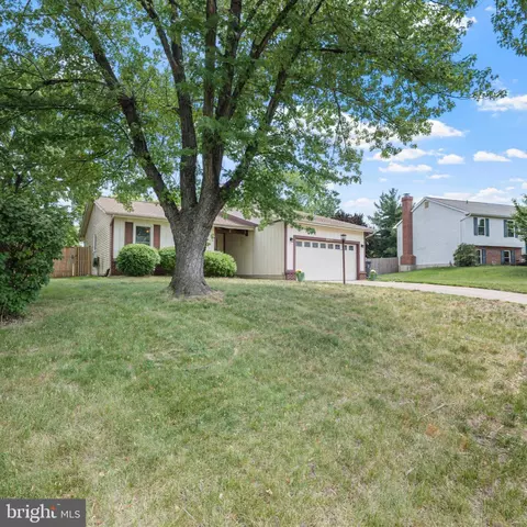 8871 Butternut St, Manassas, VA 20110