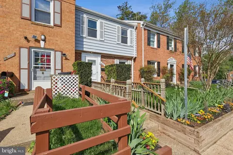 9626 Aspen Pl, Manassas, VA 20110