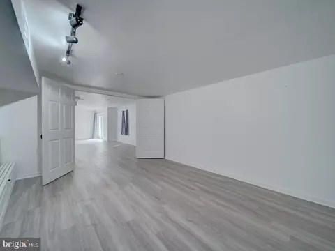 Living - 9618 Clover Hill Rd, Manassas, VA 20110 photo 15 of 15