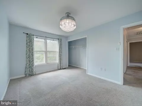 Bedroom - 9618 Clover Hill Rd, Manassas, VA 20110 photo 8 of 10