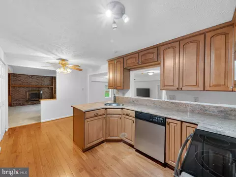 Kitchen - 9136 Karlo St, Manassas, VA 20110 photo 5 of 6