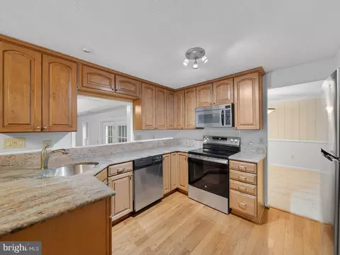 Kitchen - 9136 Karlo St, Manassas, VA 20110 photo 3 of 6