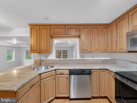 Kitchen - 9136 Karlo St, Manassas, VA 20110 photo 4 of 6