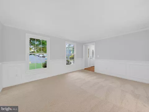 Living - 9136 Karlo St, Manassas, VA 20110 photo 3 of 15