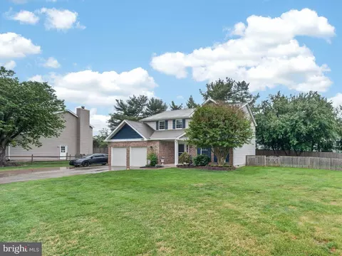 9136 Karlo St, Manassas, VA 20110