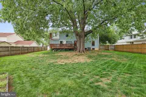 Exterior - 10103 Trinity Ln, Manassas, VA 20110 photo 6 of 9