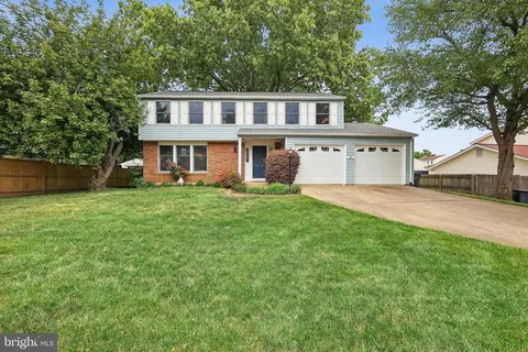 Exterior - 10103 Trinity Ln, Manassas, VA 20110 photo 2 of 9