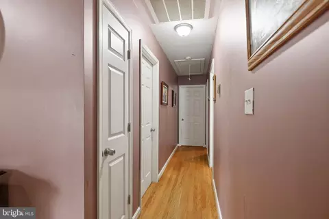 Entry Way - 8911 Peabody St, Manassas, VA 20110 photo 4 of 5