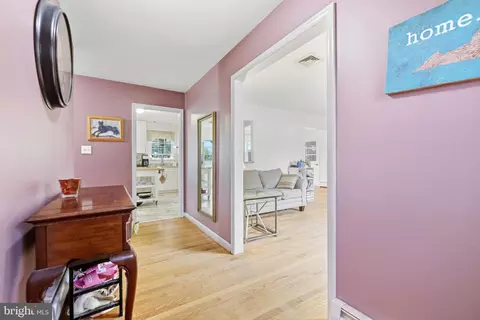 Entry Way - 8911 Peabody St, Manassas, VA 20110 photo 2 of 5