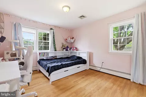 Bedroom - 8911 Peabody St, Manassas, VA 20110 photo 5 of 6