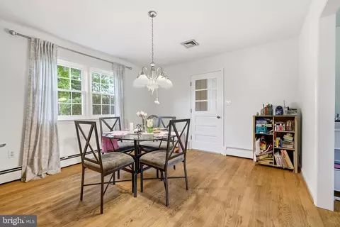 Dining - 8911 Peabody St, Manassas, VA 20110 photo 1 of 2