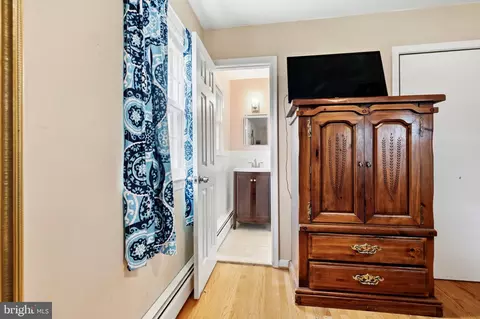 Bedroom - 8911 Peabody St, Manassas, VA 20110 photo 4 of 6