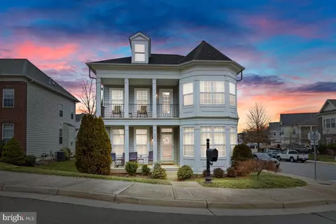 9477 Bankhead Dr, Manassas, VA 20110