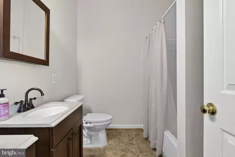 Entry Way - 9320 Garst Dr, Manassas, VA 20110 photo 10 of 14