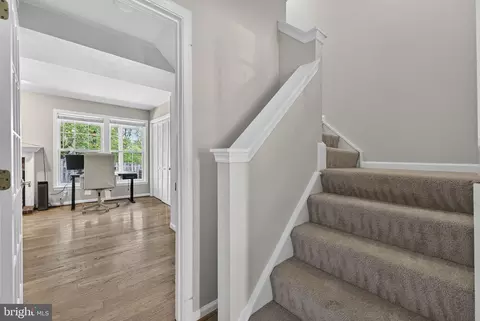 Entry Way - 9320 Garst Dr, Manassas, VA 20110 photo 5 of 14