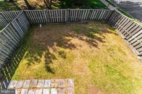 Exterior - 9320 Garst Dr, Manassas, VA 20110 photo 4 of 7