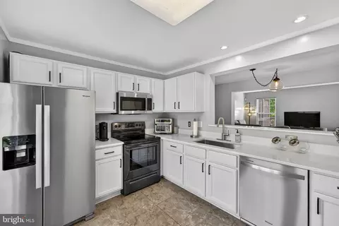 Kitchen - 9320 Garst Dr, Manassas, VA 20110 photo 3 of 3
