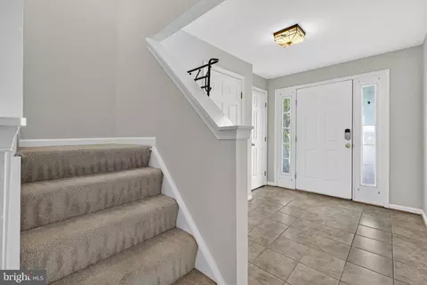 Entry Way - 9320 Garst Dr, Manassas, VA 20110 photo 6 of 14