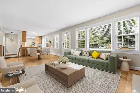 Living - 9304 Stuart Ave, Manassas, VA 20110 photo 1 of 8