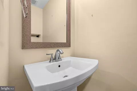 Entry Way - 9304 Stuart Ave, Manassas, VA 20110 photo 1 of 2