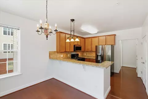 9204 Charleston Dr #207, Manassas, VA 20110