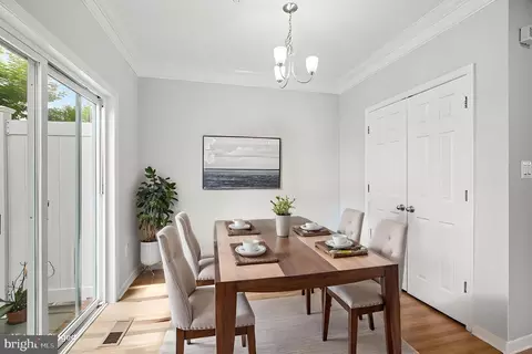 Dining - 9967 Leander Ln, Manassas, VA 20110 photo 2 of 2