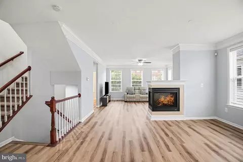 Living - 9967 Leander Ln, Manassas, VA 20110 photo 1 of 3