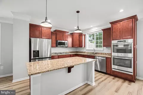 Kitchen - 9967 Leander Ln, Manassas, VA 20110 photo 3 of 3
