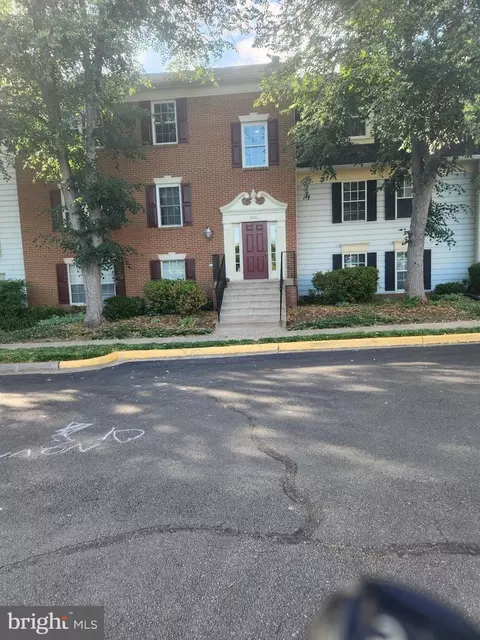 9250 Niki Pl #101, Manassas, VA 20110