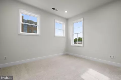 Bedroom - 9615 Grant Ave, Manassas, VA 20110 photo 7 of 8