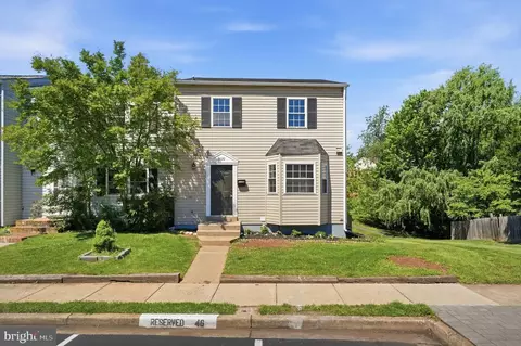 9020 Old Hickory Ct, Manassas, VA 20110