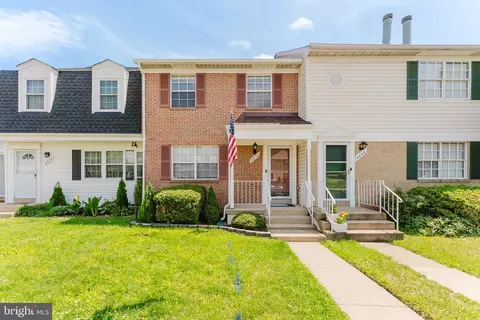 8696 Carlton Dr, Manassas, VA 20110
