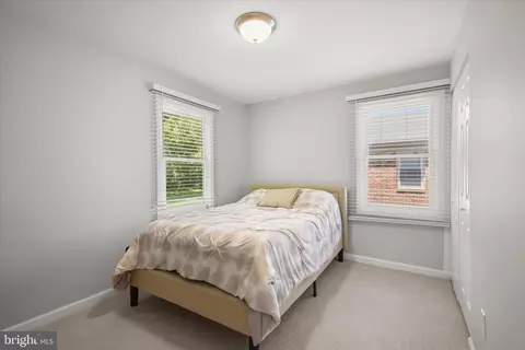 Bedroom - 9764 Bragg Ln, Manassas, VA 20110 photo 5 of 7