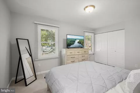 Bedroom - 9764 Bragg Ln, Manassas, VA 20110 photo 2 of 7