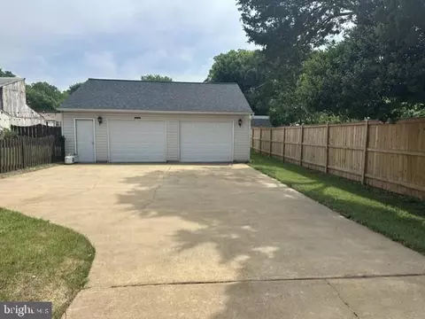 Exterior - 10303 Abbott Rd, Manassas, VA 20110 photo 14 of 15