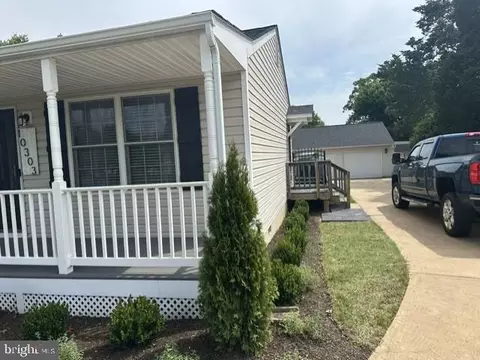 Exterior - 10303 Abbott Rd, Manassas, VA 20110 photo 6 of 15