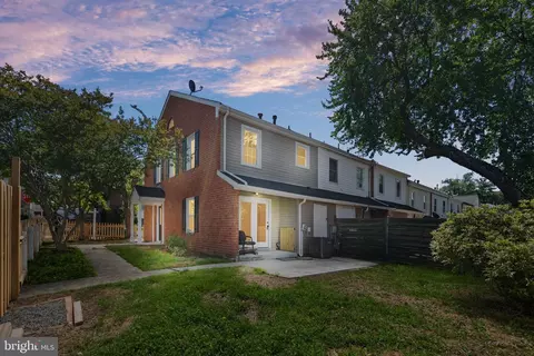 9700 Aspen Pl, Manassas, VA 20110