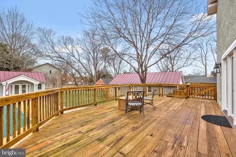 Exterior - 9016 Grant Ave, Manassas, VA 20110 photo 7 of 11