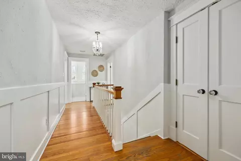Entry Way - 9016 Grant Ave, Manassas, VA 20110 photo 3 of 3