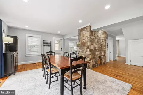 Dining - 9016 Grant Ave, Manassas, VA 20110 photo 4 of 5