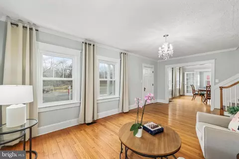 Living - 9016 Grant Ave, Manassas, VA 20110 photo 1 of 2