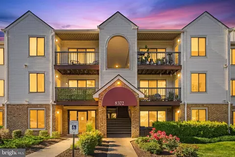 8372 Buttress Ln #201, Manassas, VA 20110