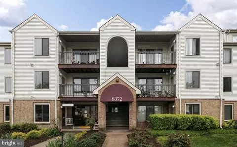 8372 Buttress Ln #201, Manassas, VA 20110