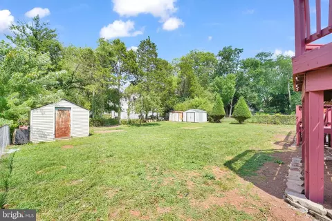 Exterior - 8613 Weems Rd, Manassas, VA 20110 photo 8 of 13