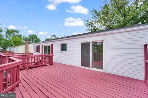 Exterior - 8613 Weems Rd, Manassas, VA 20110 photo 4 of 13