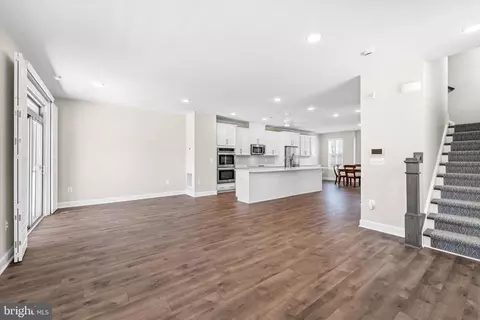 Entry Way - 9828 Buchanan Loop, Manassas, VA 20110 photo 4 of 8