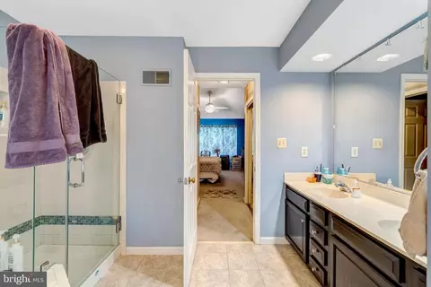 Entry Way - 10262 Cedar Ridge Dr, Manassas, VA 20110 photo 8 of 11