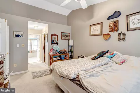 Bedroom - 10262 Cedar Ridge Dr, Manassas, VA 20110 photo 4 of 5