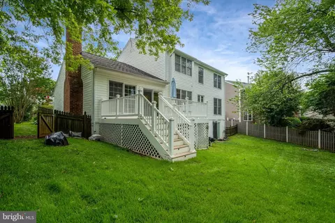 Exterior - 10262 Cedar Ridge Dr, Manassas, VA 20110 photo 7 of 11
