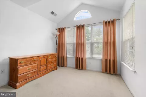 Bedroom - 10278 Butternut Cir, Manassas, VA 20110 photo 4 of 5